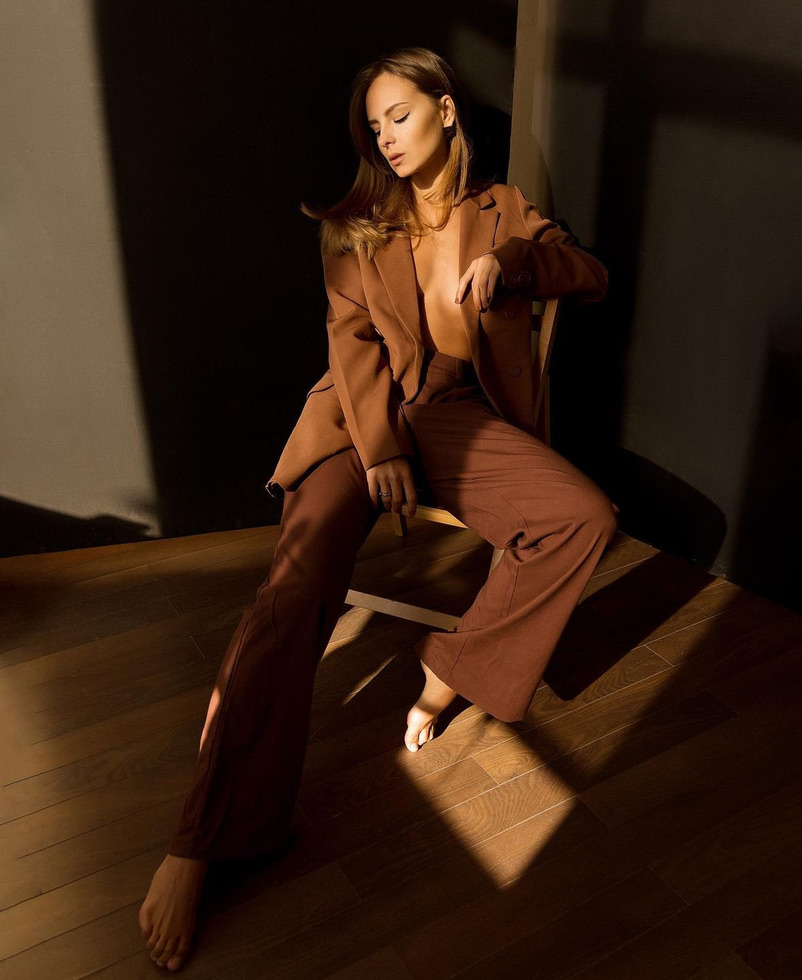 Editorial photograph 12