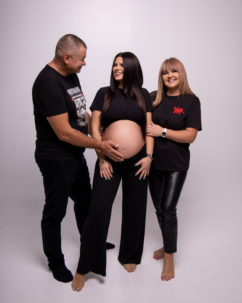 Maternity photograph 5