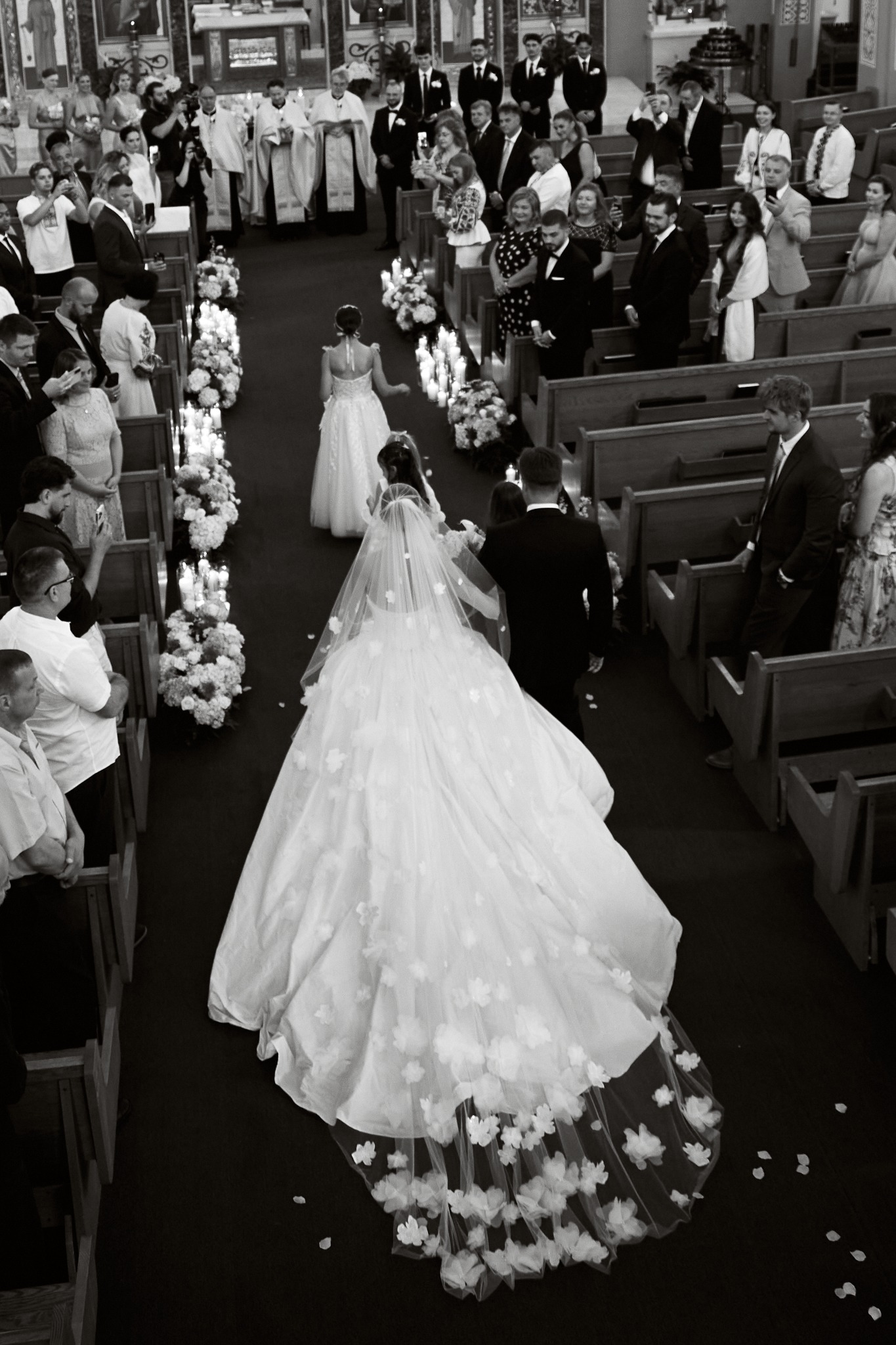 Church aisle / ceremony