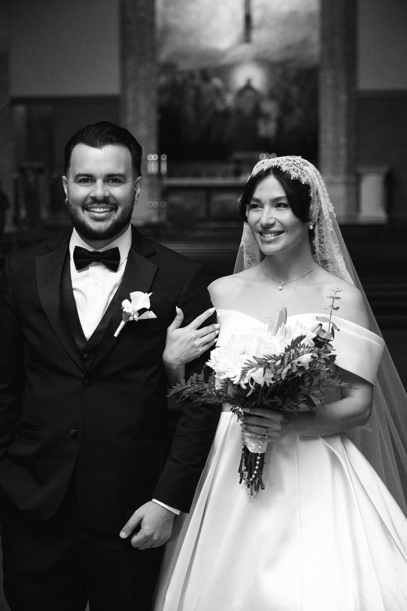 Black & white bride + groom portrait